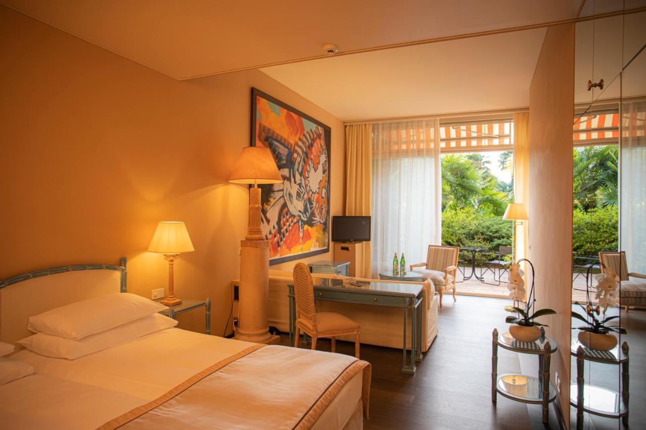 Grand Hotel Villa Castagnola Lugano Ngoại thất bức ảnh A room at the Hotel de la Paix